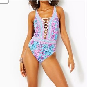NWT Lilly Pulitzer Celestial Blue Seek and Sea Engineered SwimSuit